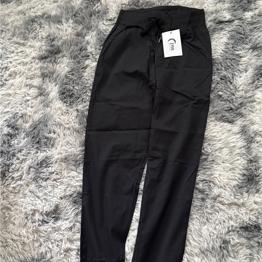 Black Zyia Trail Joggers 31’’